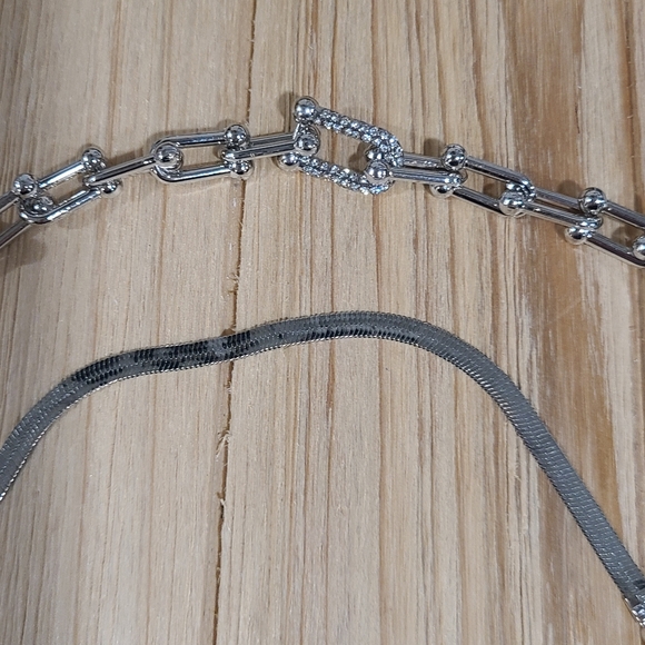 🩶🩶NEW🩶🩶 GORGEOUS!! 2PC Chain Link and Herringbone CZ Bracelet Set in SILVER - Picture 8 of 14